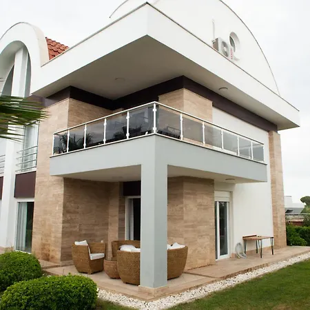 Living Dream Pearl Villa *