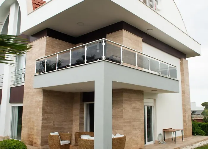 Living Dream Pearl Villa *